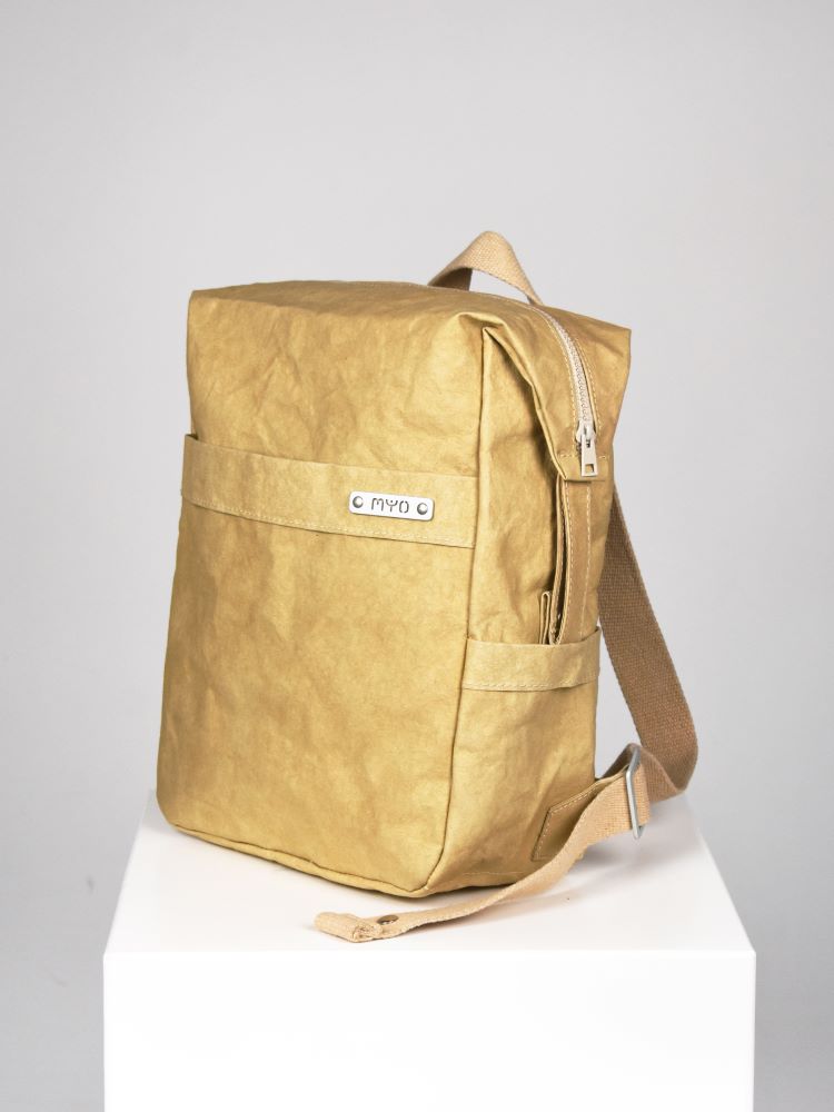 zaino-hobo-medio-in-carta-beige-2